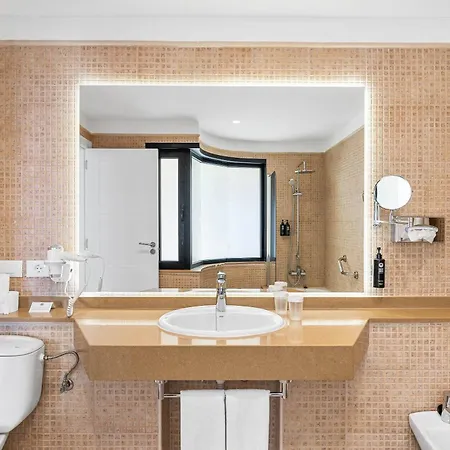 מלון דירות Ramada Residences By Wyndham 4*