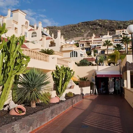 Ramada Residences By Wyndham מלון דירות 4*