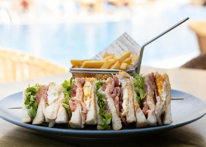 Aparthotel Ramada Residences By Wyndham Costa Adeje (Tenerife)